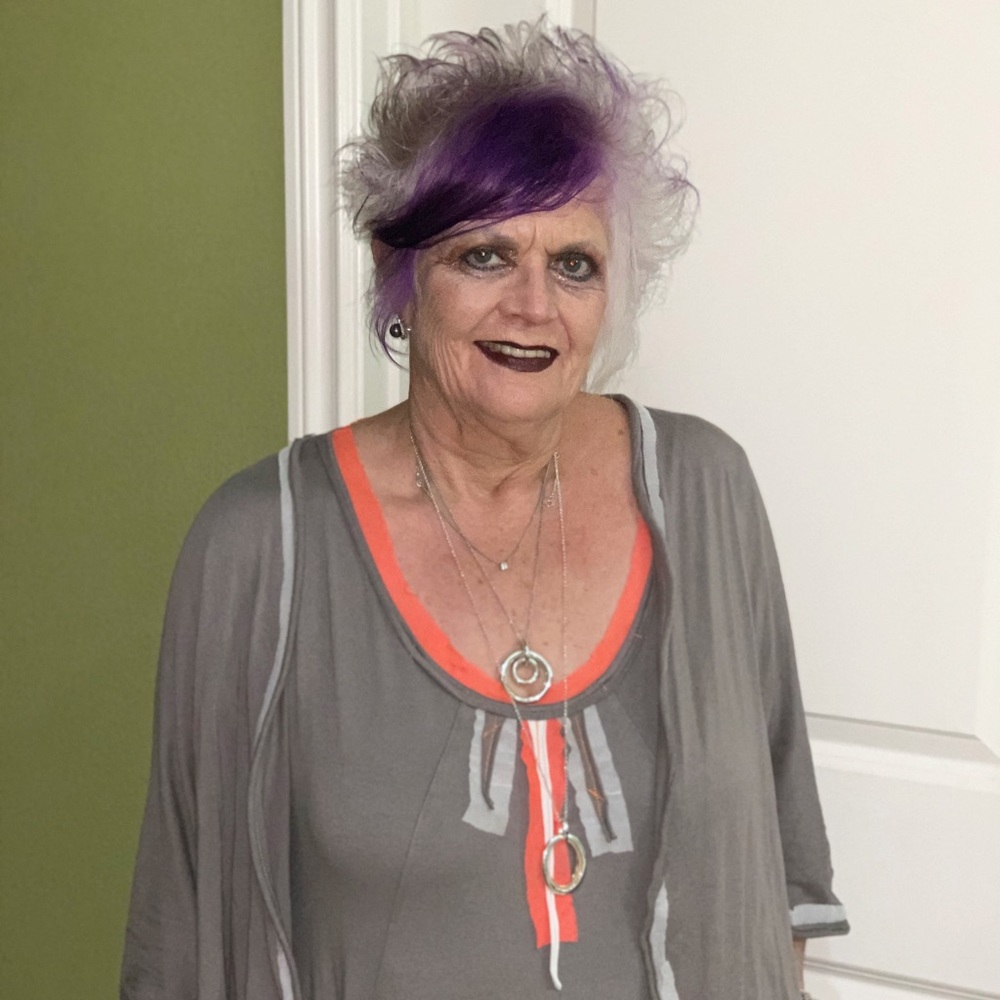 Meet your Posher, Debby